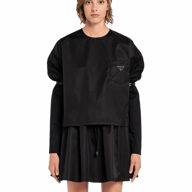 99新 Prada/普拉达 尼龙拼接三角标黑色长袖 xs码