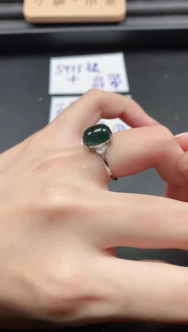 翡翠戒指银S925镶嵌51511