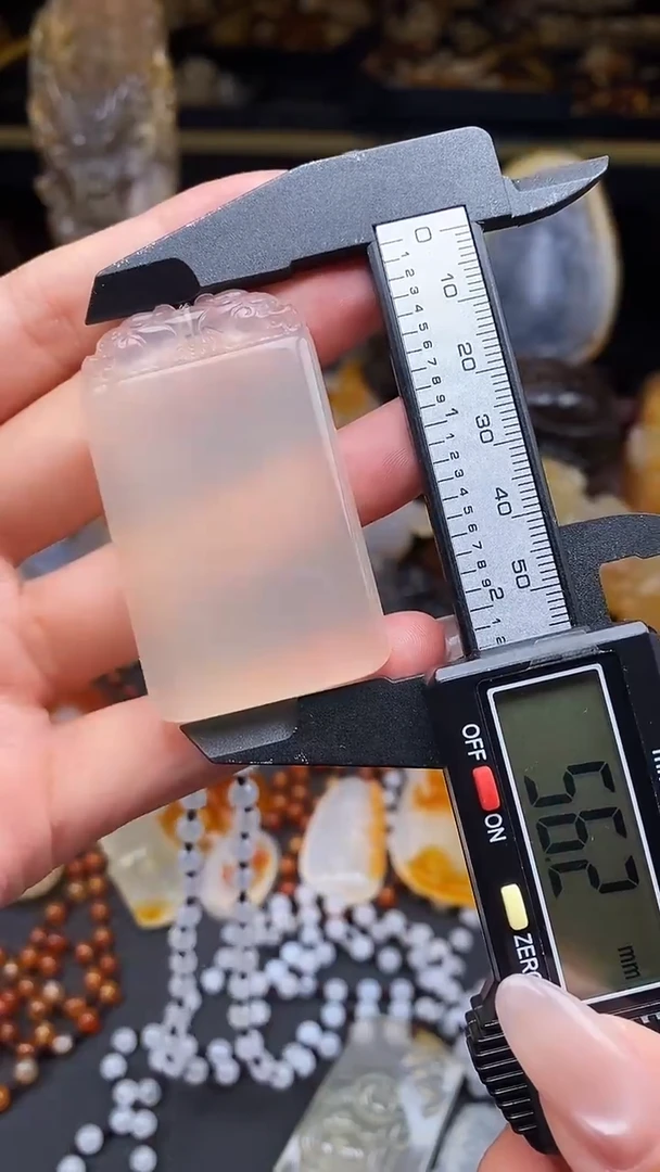 玛瑙/玉髓颈饰未镶嵌梓****?dd