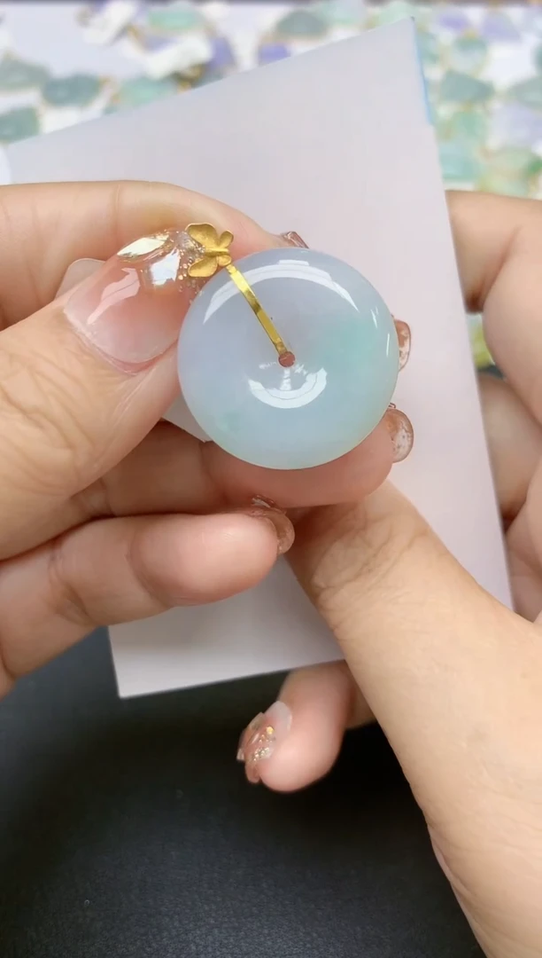 翡翠18K金镶嵌颈饰天然翡翠A货