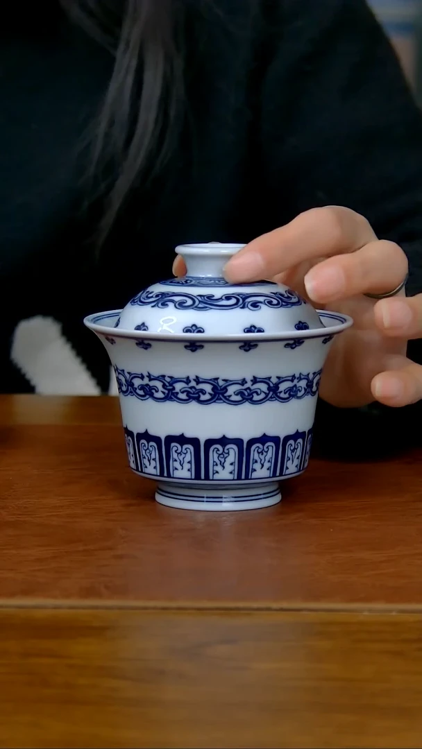 【闪购商品】陶瓷宝相纹马蹄两才盖碗（新款）