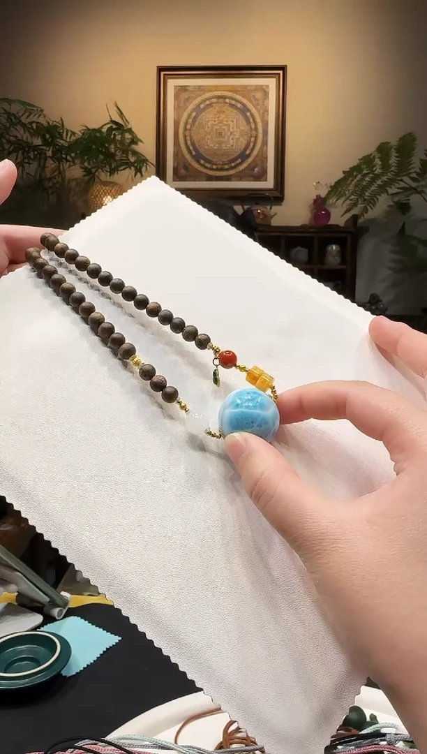 未镶嵌针钠钙石（海纹石）颈饰项链