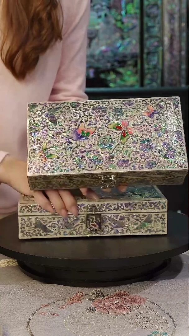 黑金鲍底·弘贝雅螺钿漆器文化馆
