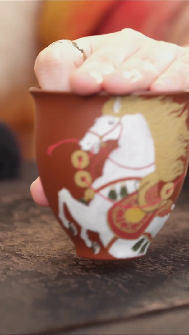 紫砂茶叶罐亭**立朱泥泥绘唐马主人杯