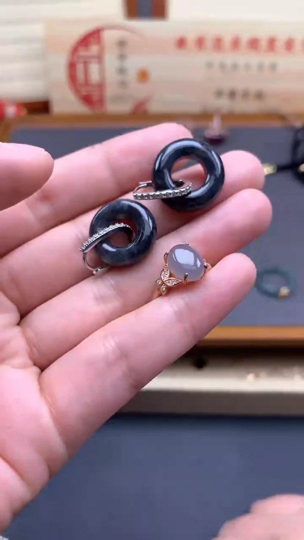 【闪购商品】翡翠戒指未镶嵌/////////