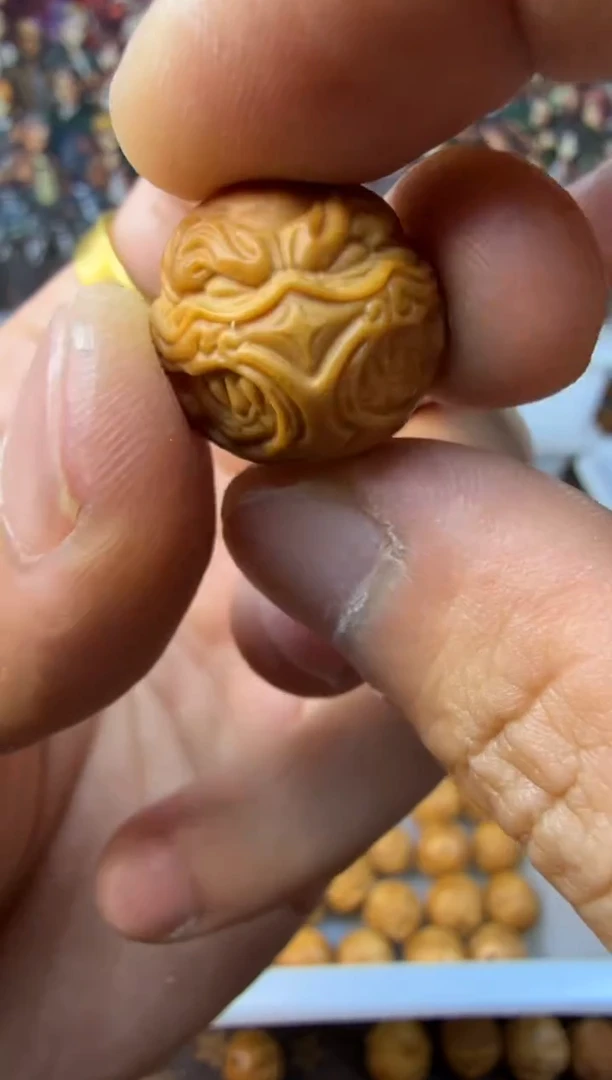 吊坠猴头核桃口罩 恶僧