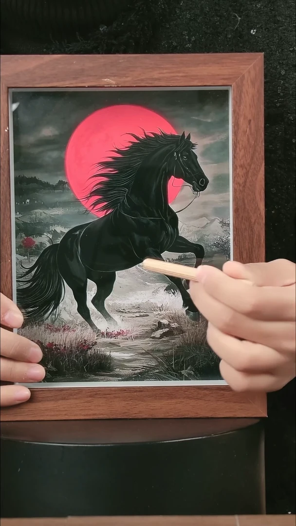 有机玻璃黑马红日8寸