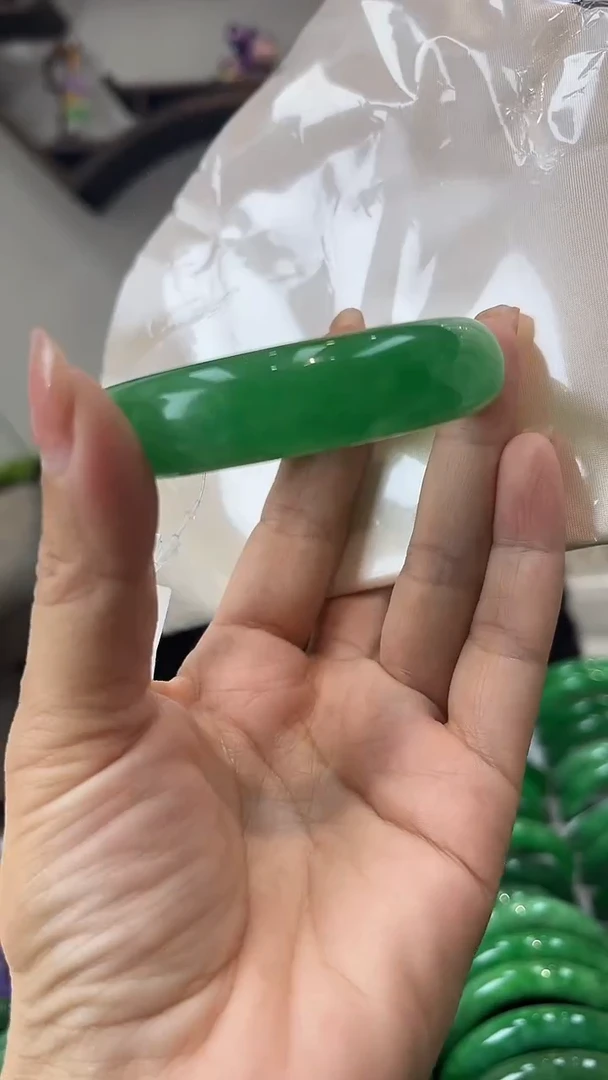 【闪购商品】砖雕h54 圈口56.5 手镯手镯