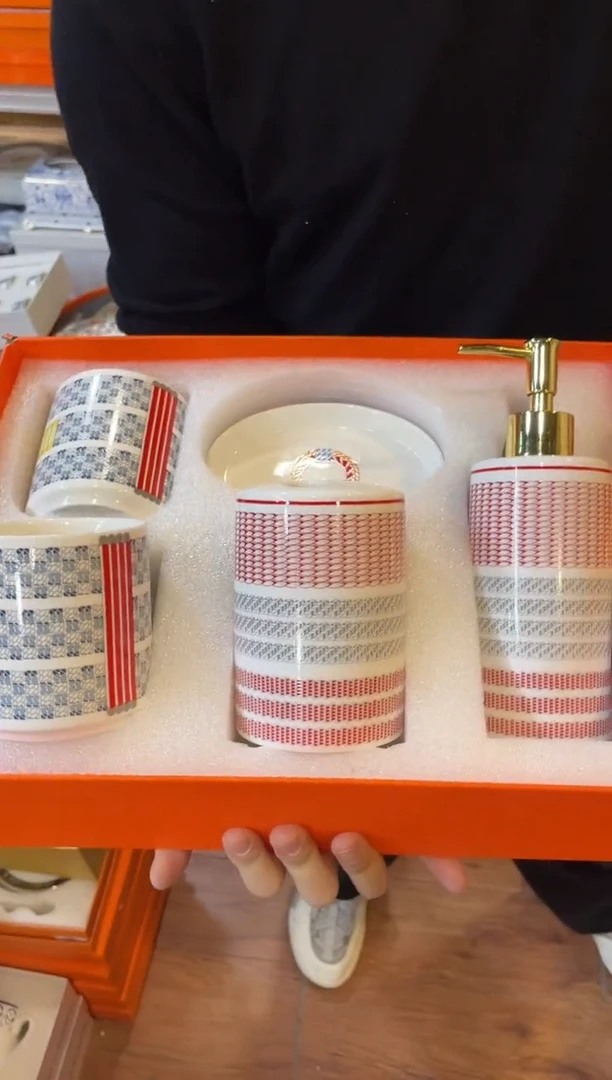 杯鸿辉家品牌瓷器，京东包邮！