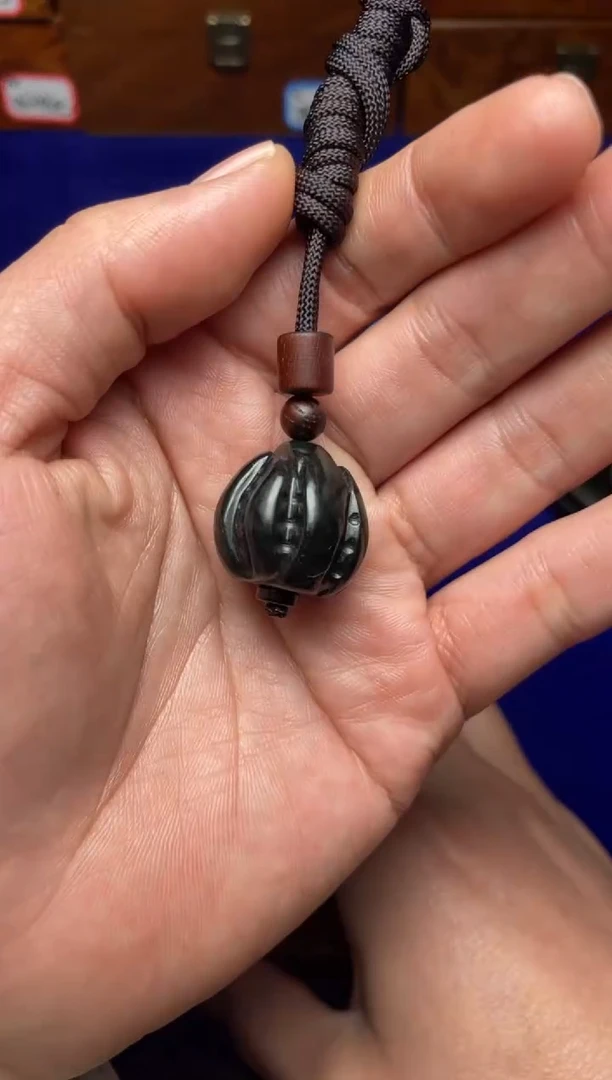 未镶嵌和田玉挂件瞭*和田玉