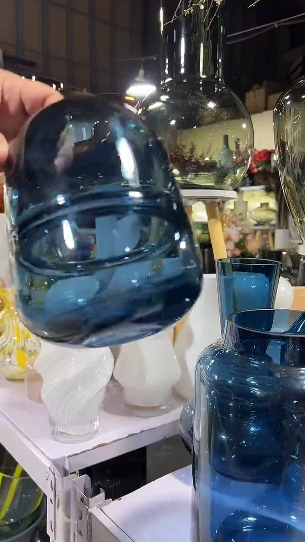 蓝色恒星花瓶.......