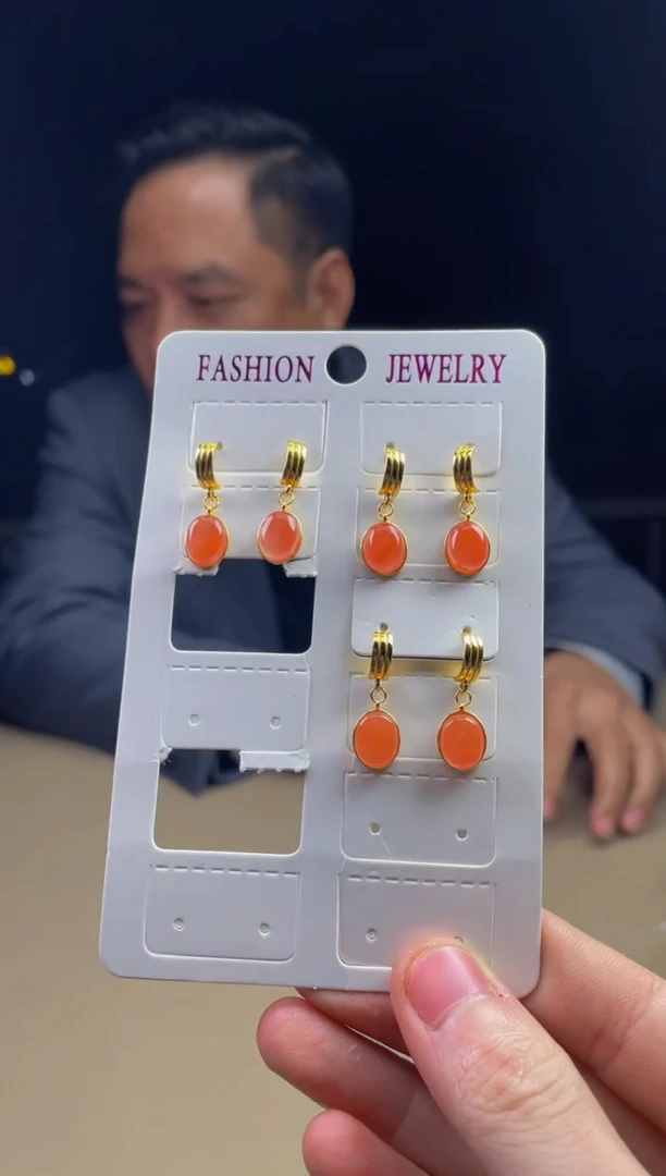 【闪购商品】定制南红玛瑙未镶嵌多样性发货发一件3595