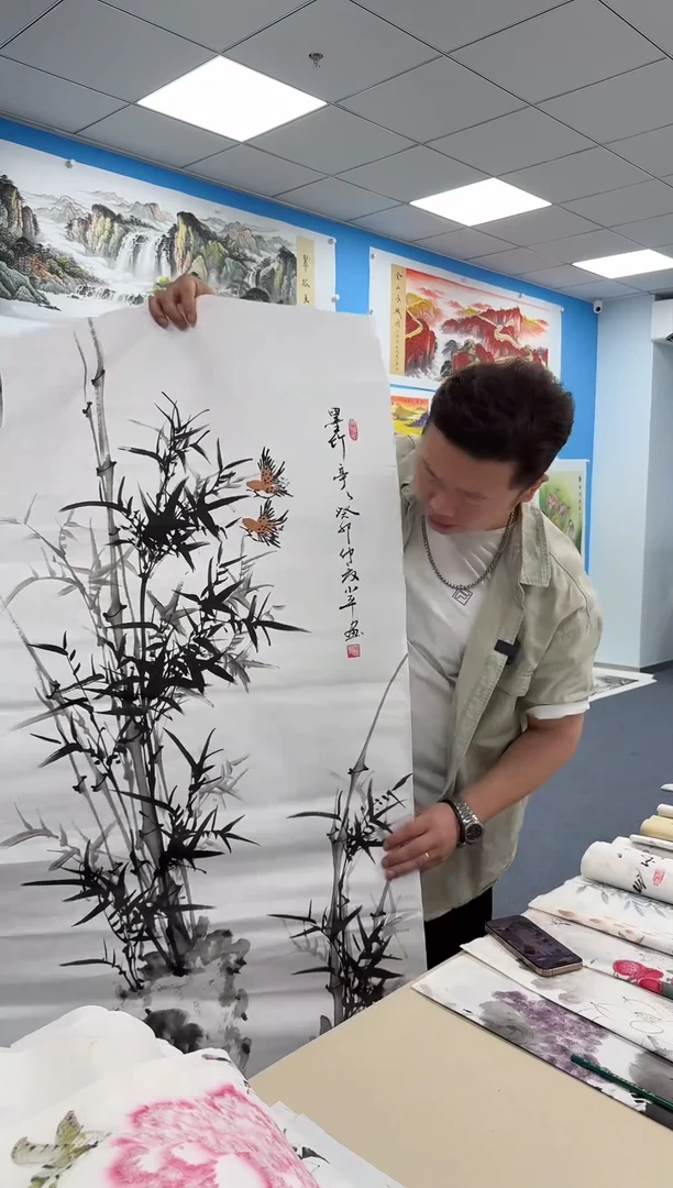 国画同类型随机29