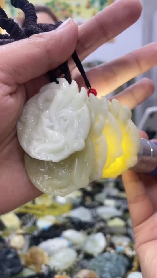 蛇纹石玉未镶嵌挂件多样性发货其中发一件