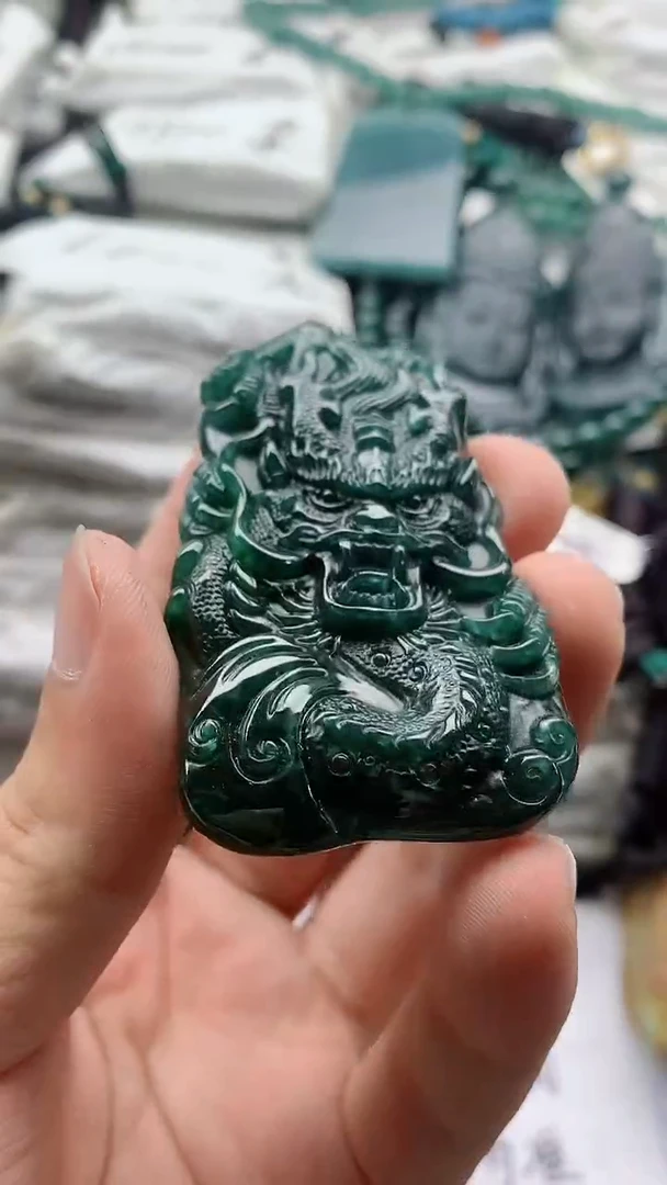 翡翠未镶嵌颈饰88888888