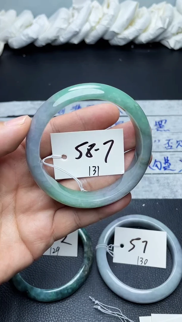 未镶嵌手镯翡翠131
