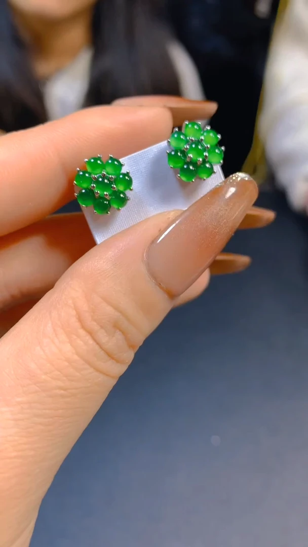 【闪购商品】翡翠耳饰未镶嵌0766630106多样性发一