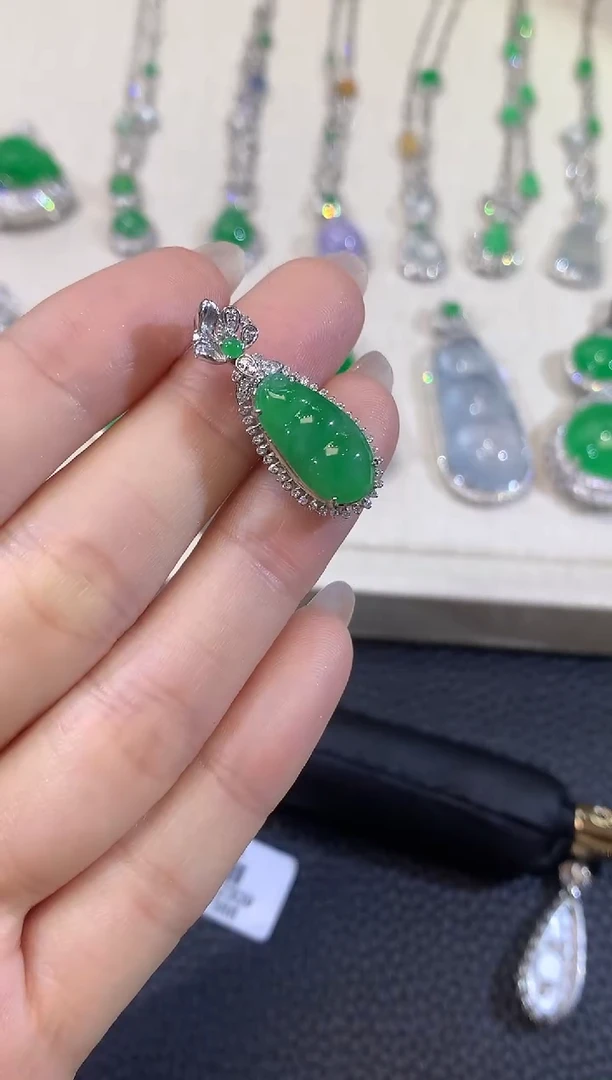 翡翠18K金镶嵌吊坠(不含链)A46