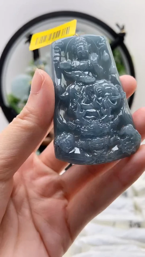 翡翠未镶嵌颈饰普贤