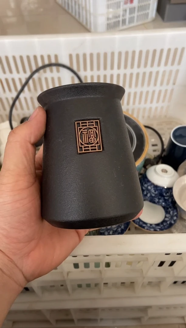 无运费险有瑕疵的摄影的产品有使用过的痕迹有点脏介意勿拍