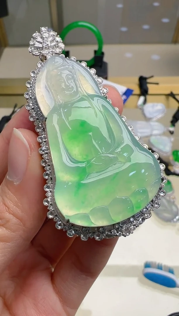 【闪购商品】翡翠吊坠(不含链)18K金镶嵌多样性团购发一件