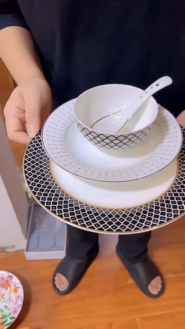 杯鸿辉家品牌瓷器，京东包邮！