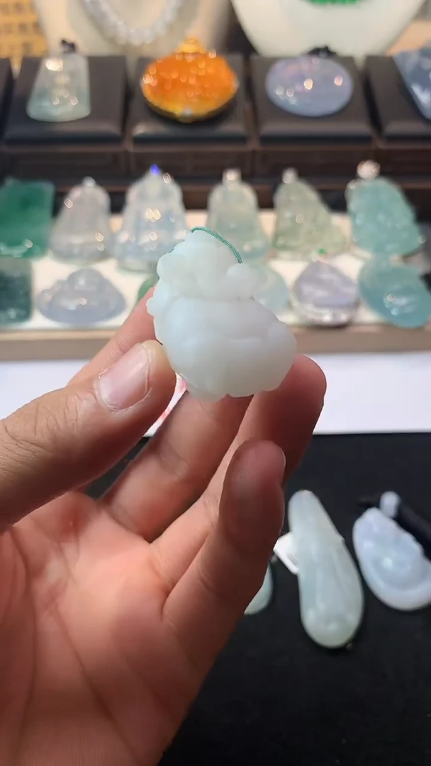 未镶嵌定制翡翠魂**堯   S毛货不退不换