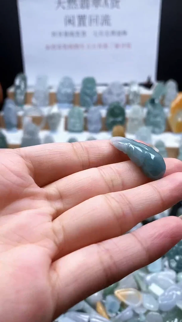 翡翠未镶嵌吊坠(不含链)108羽毛