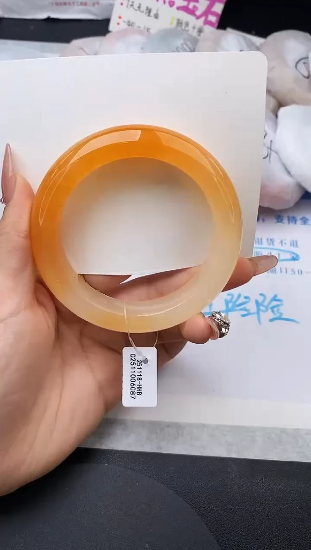 未镶嵌手镯石英质玉w134-HHB62+