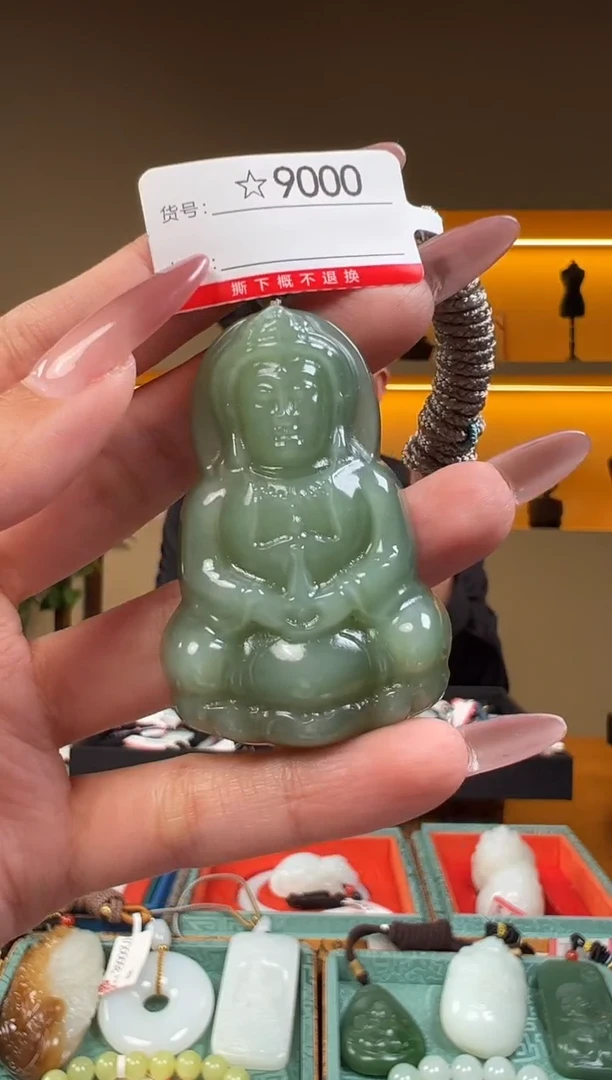颈饰未镶嵌和田玉1