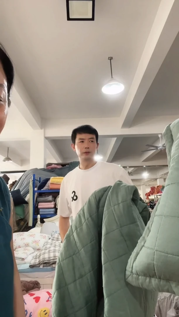 棉聚酯纤维r*。D33  三件套