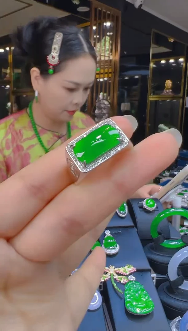 翡翠戒指银S925镶嵌081（多样性发其一）