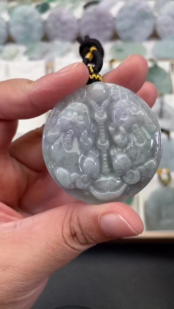 颈饰未镶嵌翡翠天然缅甸翡翠A货100