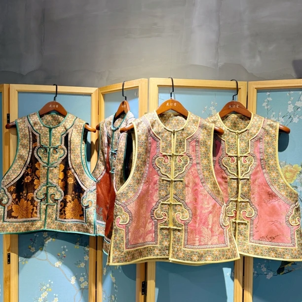 花汀堂·现货福利系列 对襟如意头真丝软缎中式马甲·花色随机