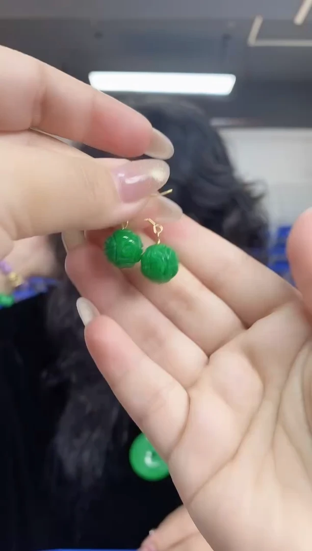 【闪购商品】翡翠未镶嵌耳饰多样性发其一颜色微差