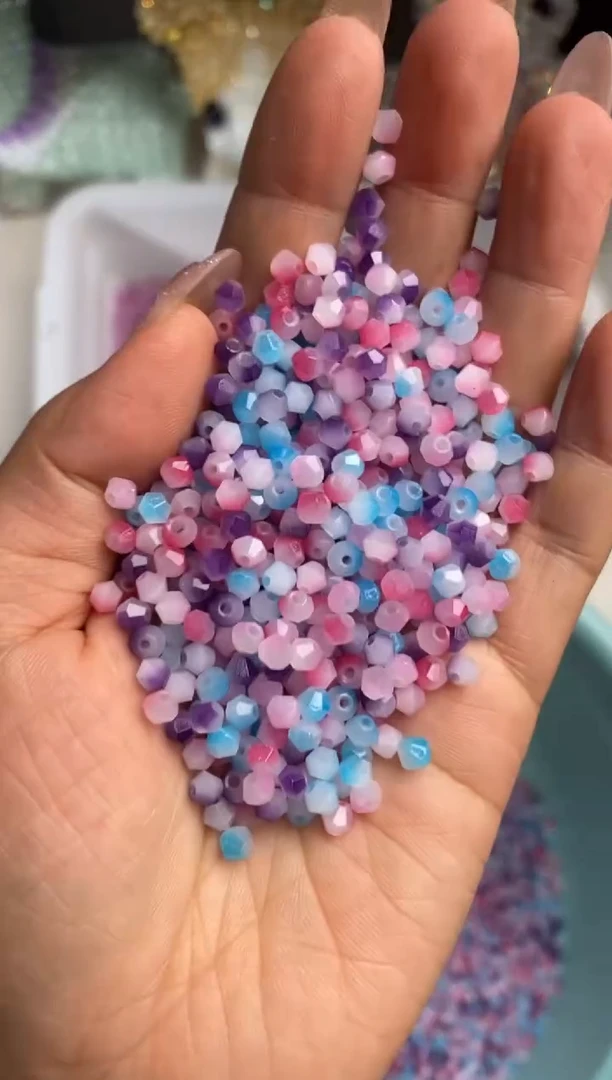 玻璃1515卡4水晶定制色尖珠500颗混色全家福