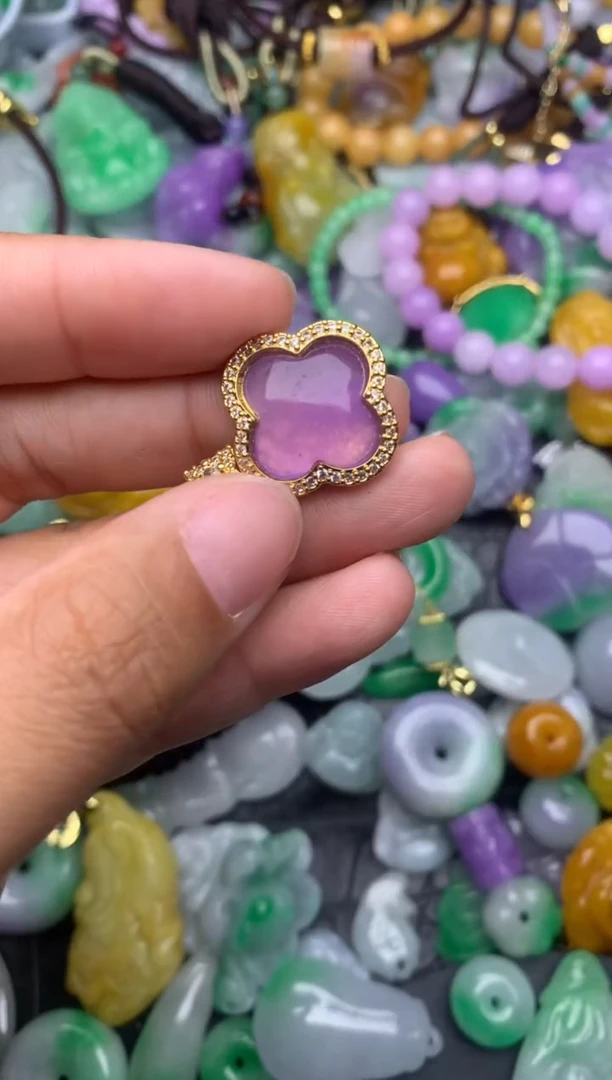 颈饰未镶嵌翡翠天然缅甸翡翠吊坠