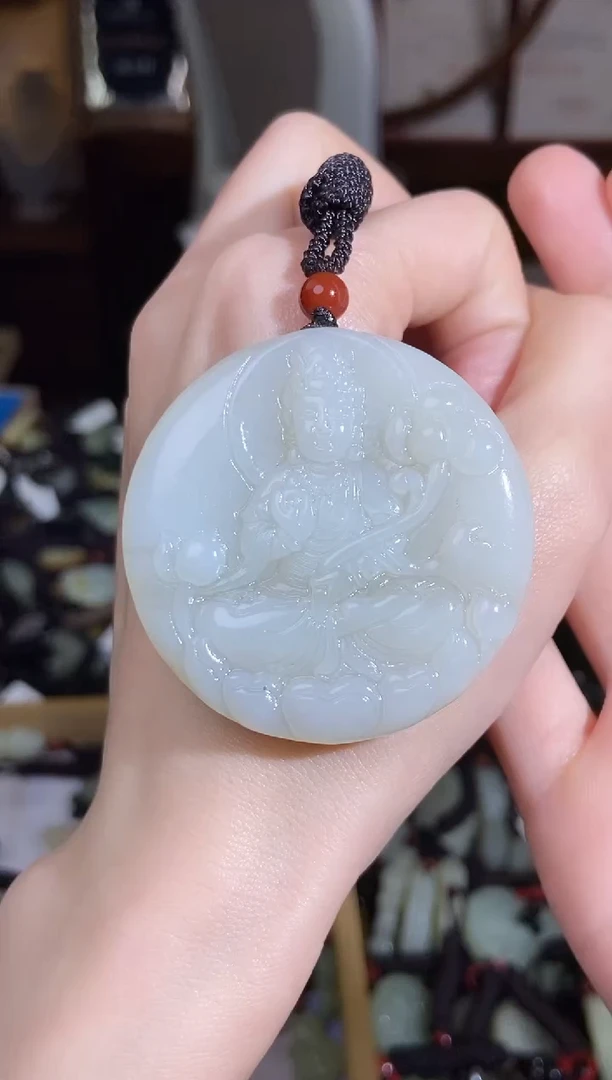 颈饰未镶嵌和田玉1