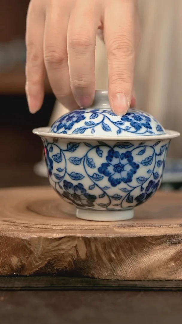 手绘高温现代瓷 柴窑  有暇 缠枝花卉大布袋150C