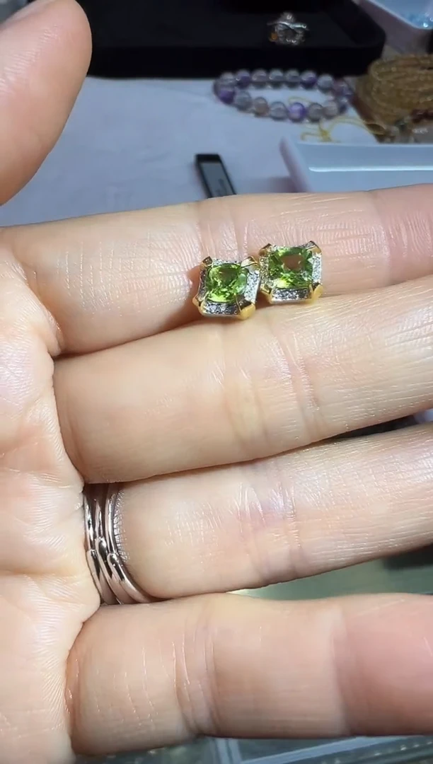 银S925镶嵌耳饰橄榄石1216m037多样性发其一