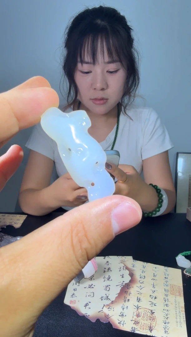 颈饰未镶嵌和田玉8