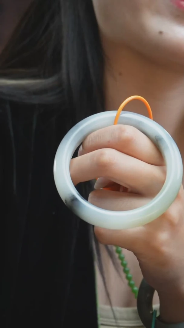 未镶嵌手镯和田玉可****圈C14