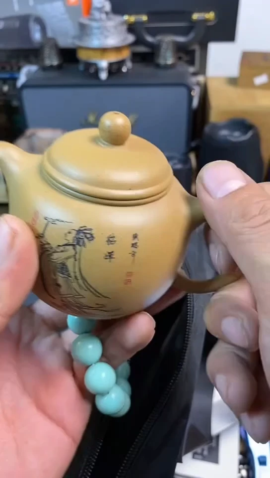 瓷片闪购商品，如图所示