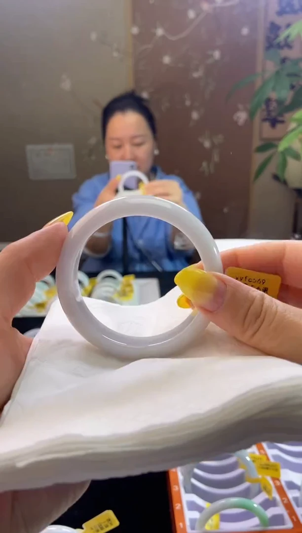 未镶嵌手镯翡翠5657圈口d