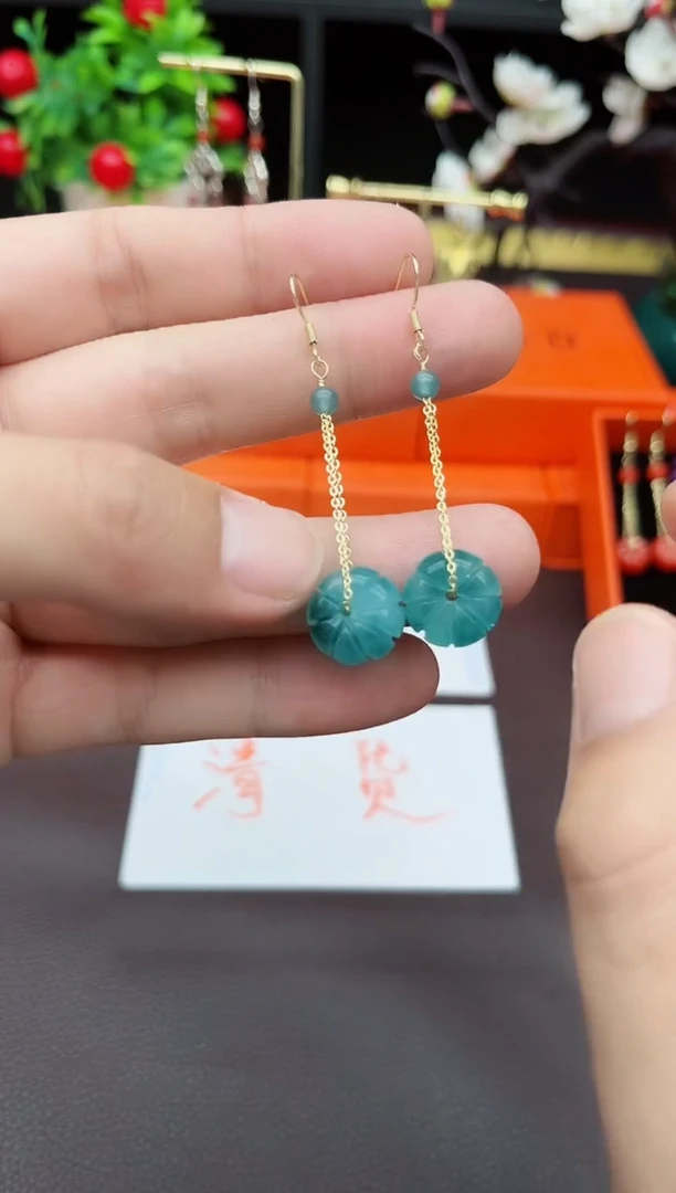 石英质玉（天山翠）银S925镶嵌耳饰105000