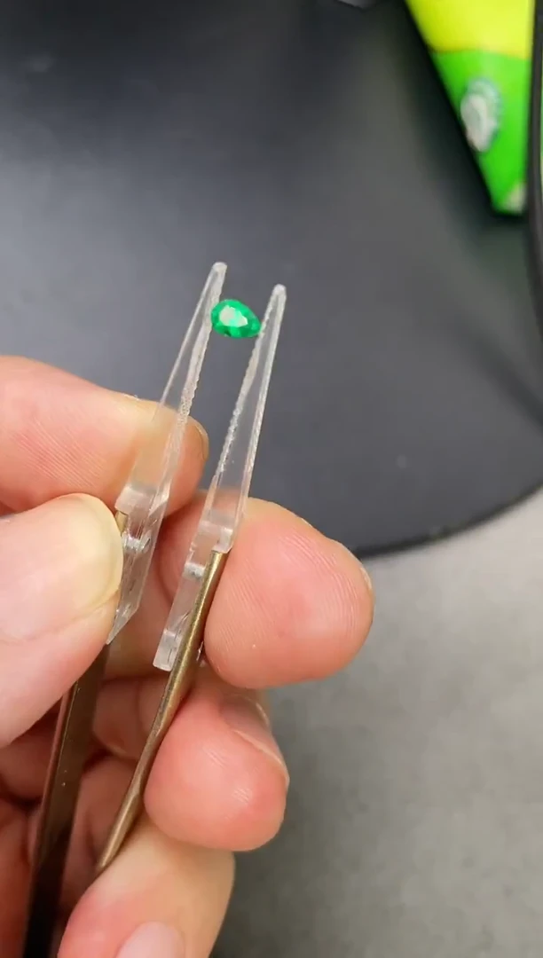 裸石祖母绿15分沃顿水滴潘潘