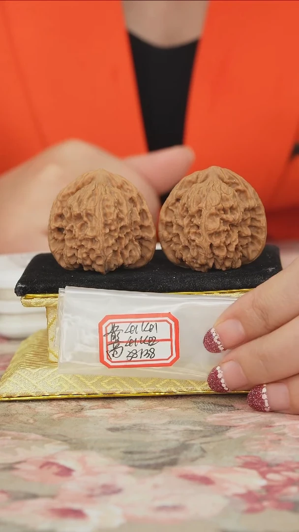 把件文玩核桃赵喜满南将石