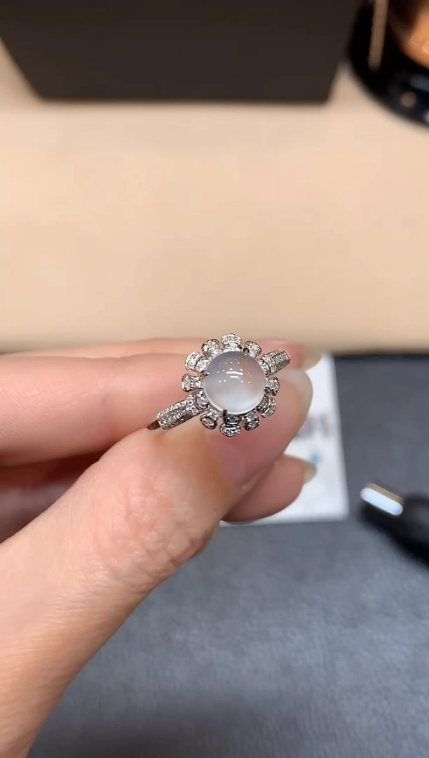 18K金镶嵌戒指翡翠【48小时鉴赏期】蛋面【无服务费