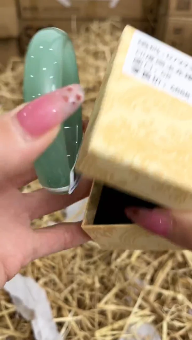 未镶嵌手镯石英质玉D7223