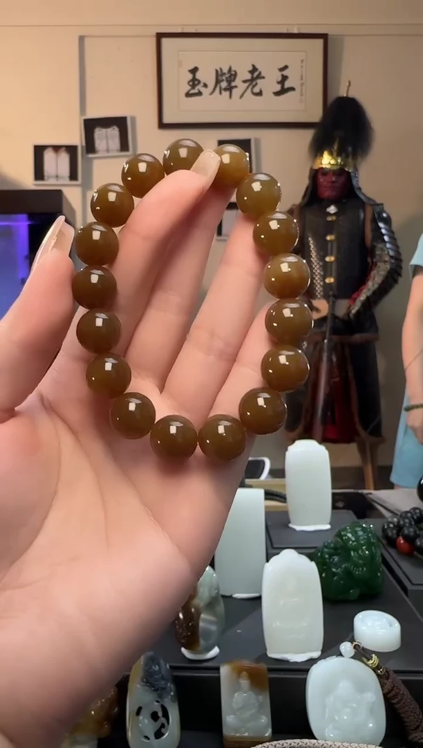 和田玉未镶嵌颈饰糖圆珠手串